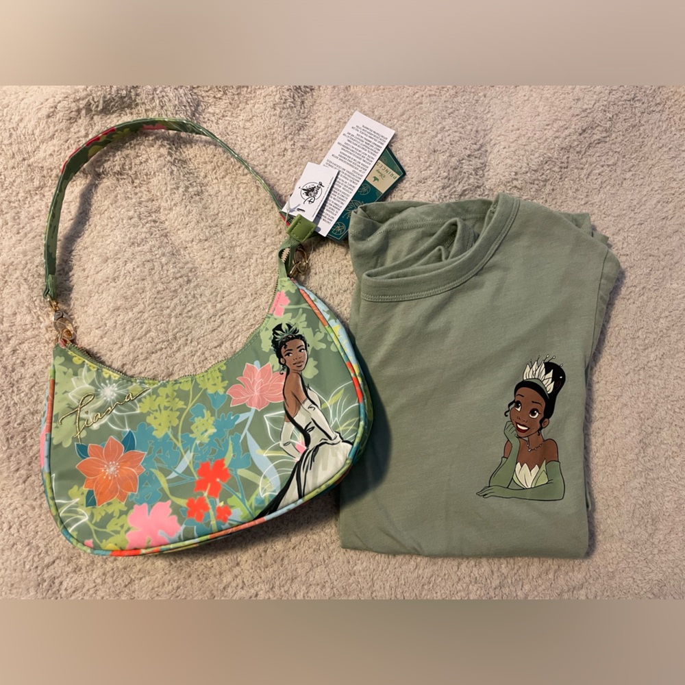 Disney Princess Color me Courtney Tiana Shoulder Purse w/ Matching T-shirt